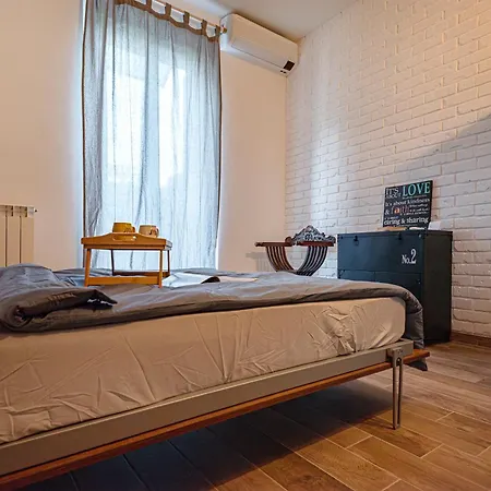 Ideal Rent - Catullo 9 * Милан