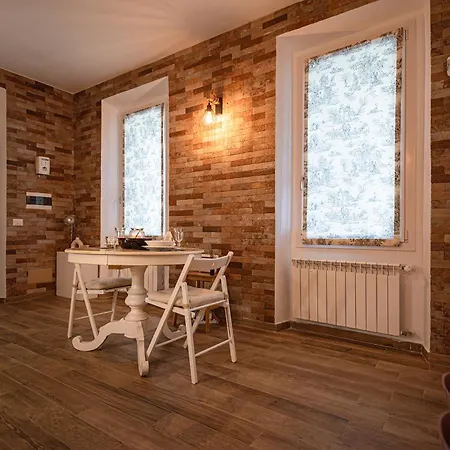 Ideal Rent - Catullo 9 *