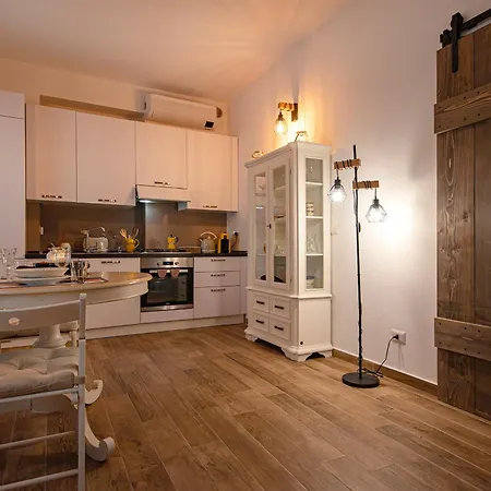 Ideal Rent - Catullo 9 Apartman